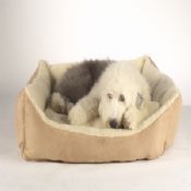 Cosy Merino wool pet bed